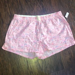 "love" gap sleepshorts